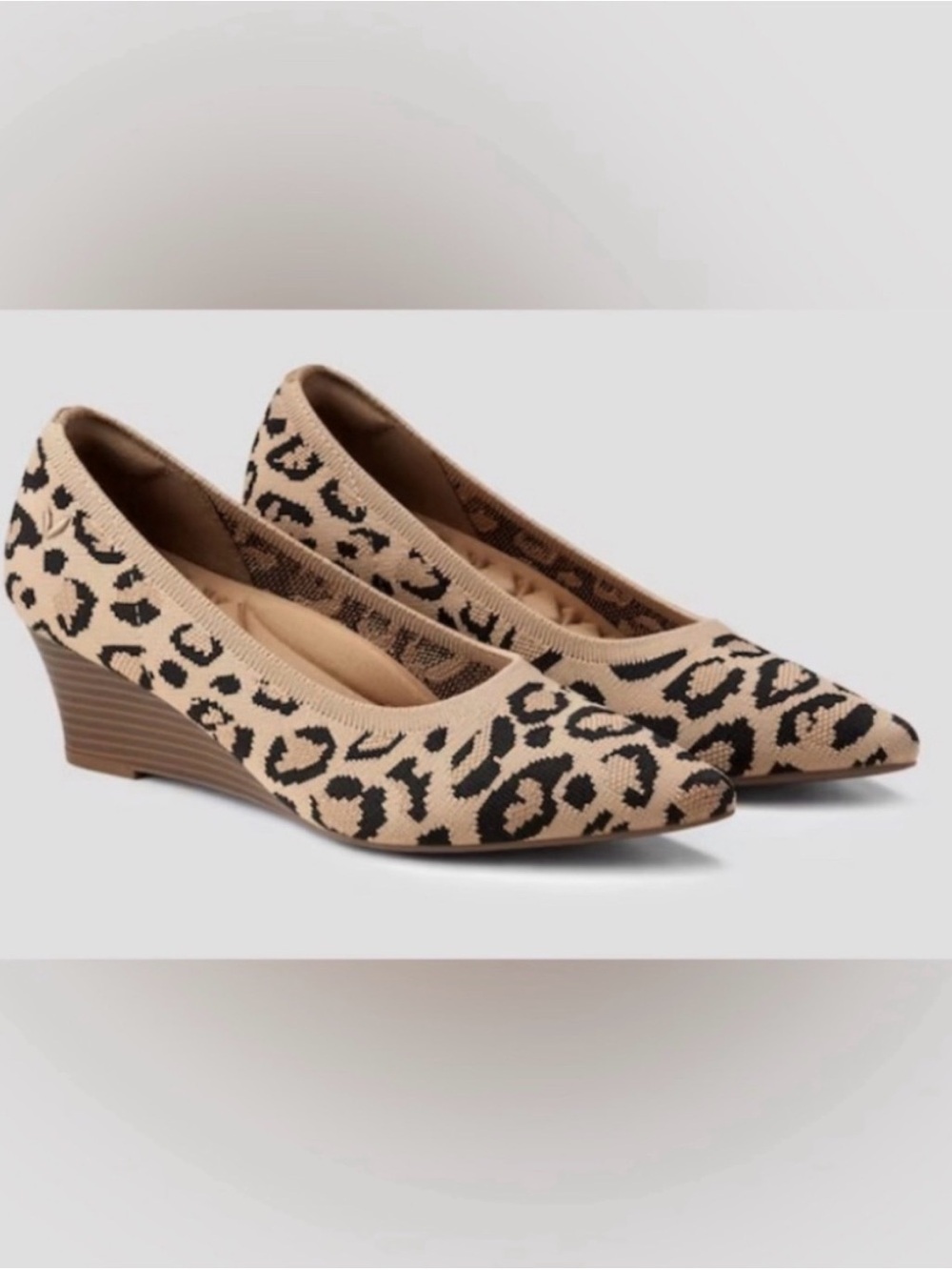 Vivaia Leopard Print Knit Pointed Toe Wedge Pump Tan Black Size 35 / US Size 5